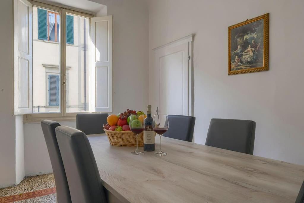 Appartamento Nel Cuore Di Firenze + Wifi+Aria Condizionata +Netflix Luaran gambar